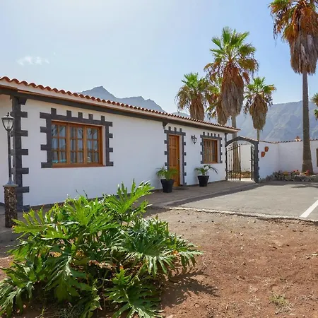 Charming Buenavista Poolside Retreat Holiday home